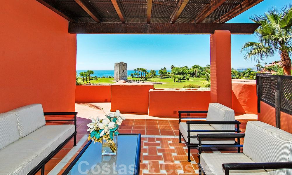 Luxury first line beach penthouse apartment for sale on the New Golden Mile, between Puerto Banus and Estepona centre 23208