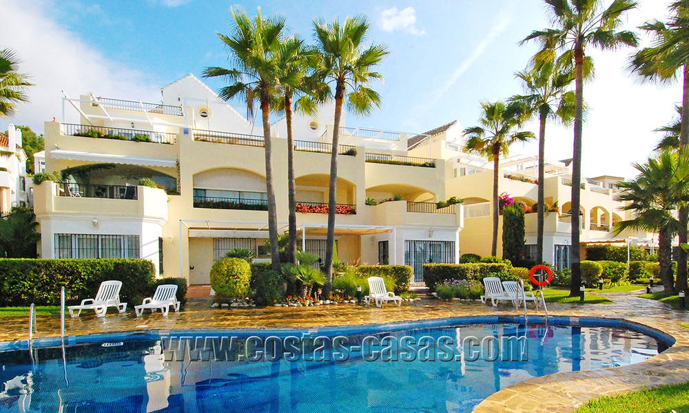 Front line beach apartment for sale in Marbella 42443