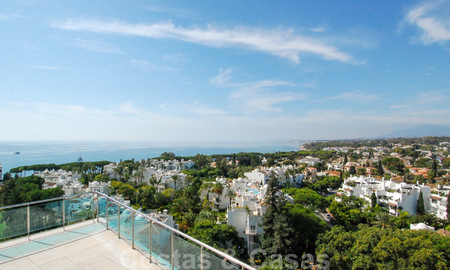 Unique luxury contemporary penthouse apartment for sale in Marbella on the Golden Mile near central Marbella 22404