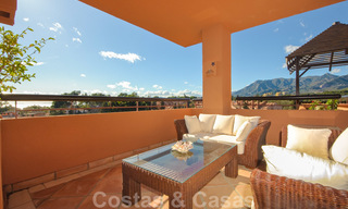 Luxury apartments for sale near the beach in a prestigious complex, just east of Marbella town 22956 
