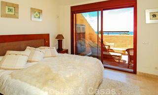 Luxury apartments for sale near the beach in a prestigious complex, just east of Marbella town 22973 