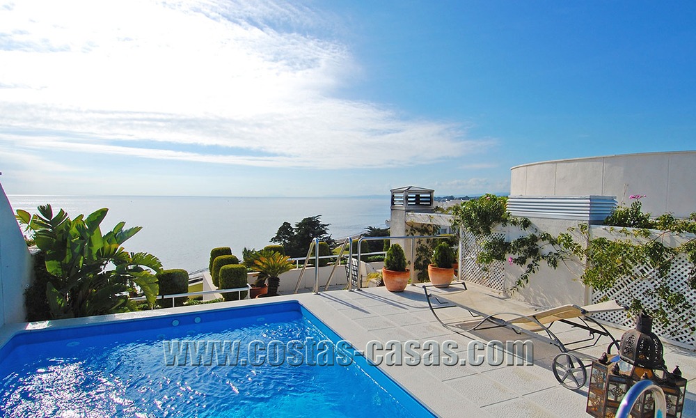 Luxury penthouse apartment for sale, beachfront complex, New Golden Mile, Marbella - Estepona 13132