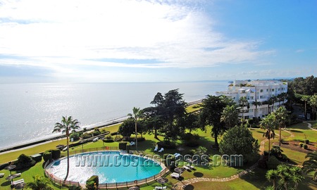 Luxury penthouse apartment for sale, beachfront complex, New Golden Mile, Marbella - Estepona 13133