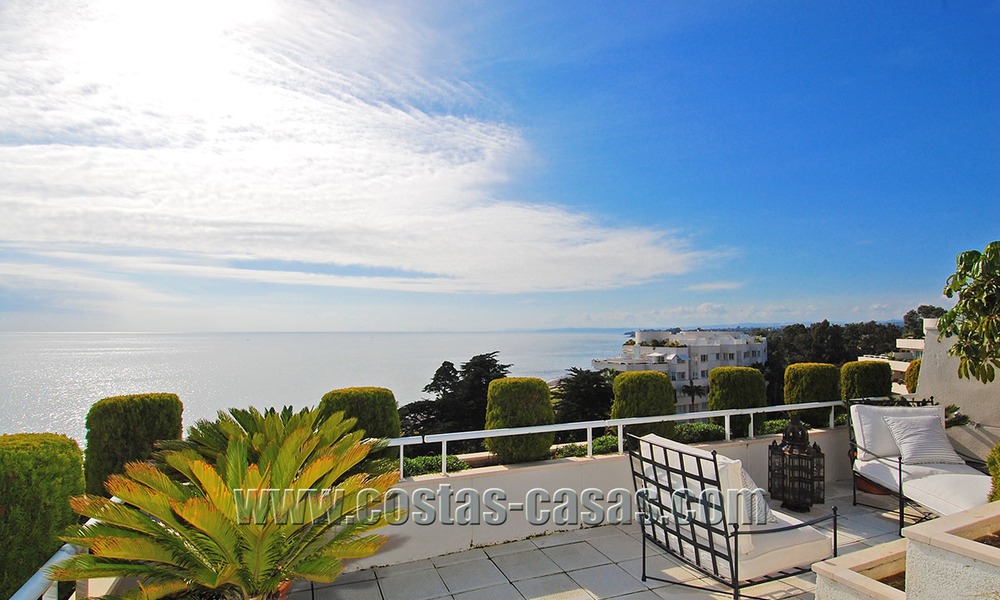 Luxury penthouse apartment for sale, beachfront complex, New Golden Mile, Marbella - Estepona 13137