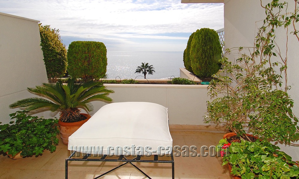 Luxury penthouse apartment for sale, beachfront complex, New Golden Mile, Marbella - Estepona 13140