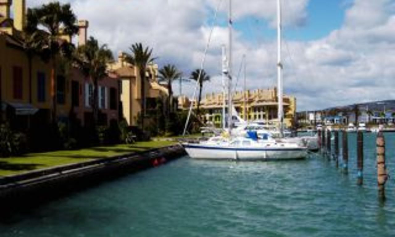 Apartment penthouse for sale, Marina of Sotogrande 2
