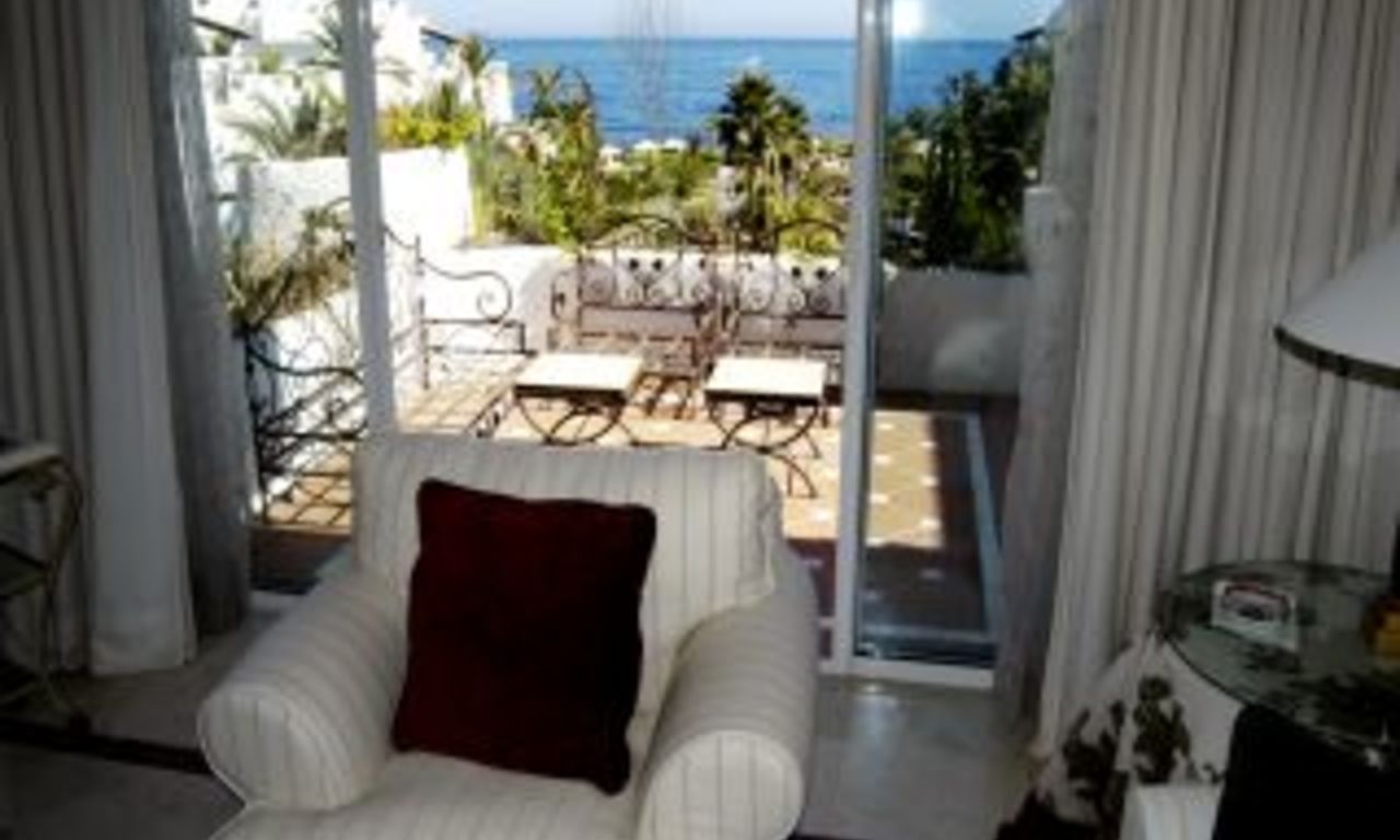 Penthouse 1st line beach Puerto Banus - Marbella - Costa del Sol 9